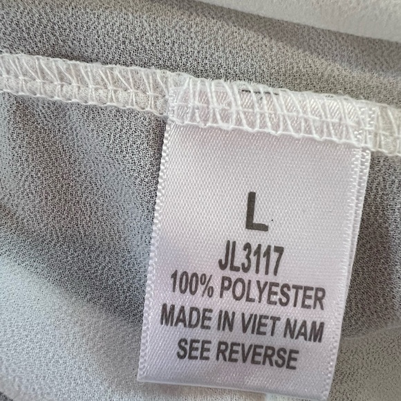 UPS and Downs ruffle top - Picture 3 of 4